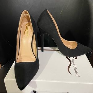 Brand New Black Pumps size 61/2.